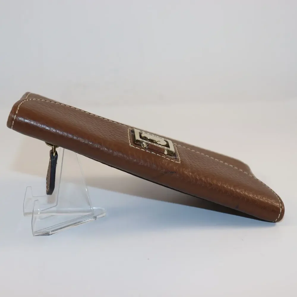 Dooney & Bourke classic functional